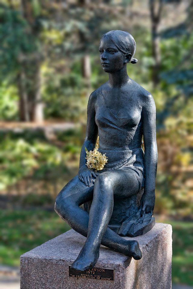 things to do in winnipeg sculpture garden